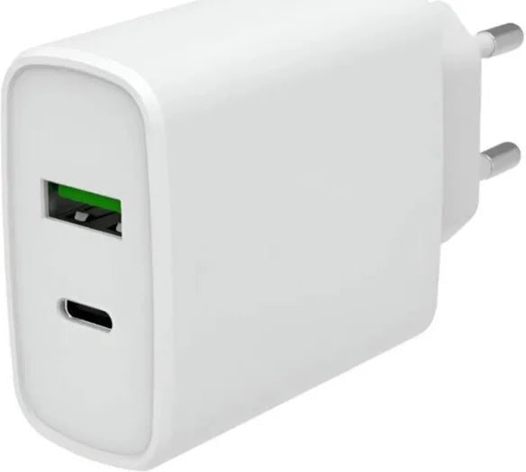 38wFast charging multi adapter with type c and usb cable ports